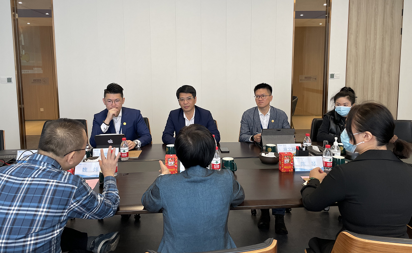 白鸽天地金融保险科技